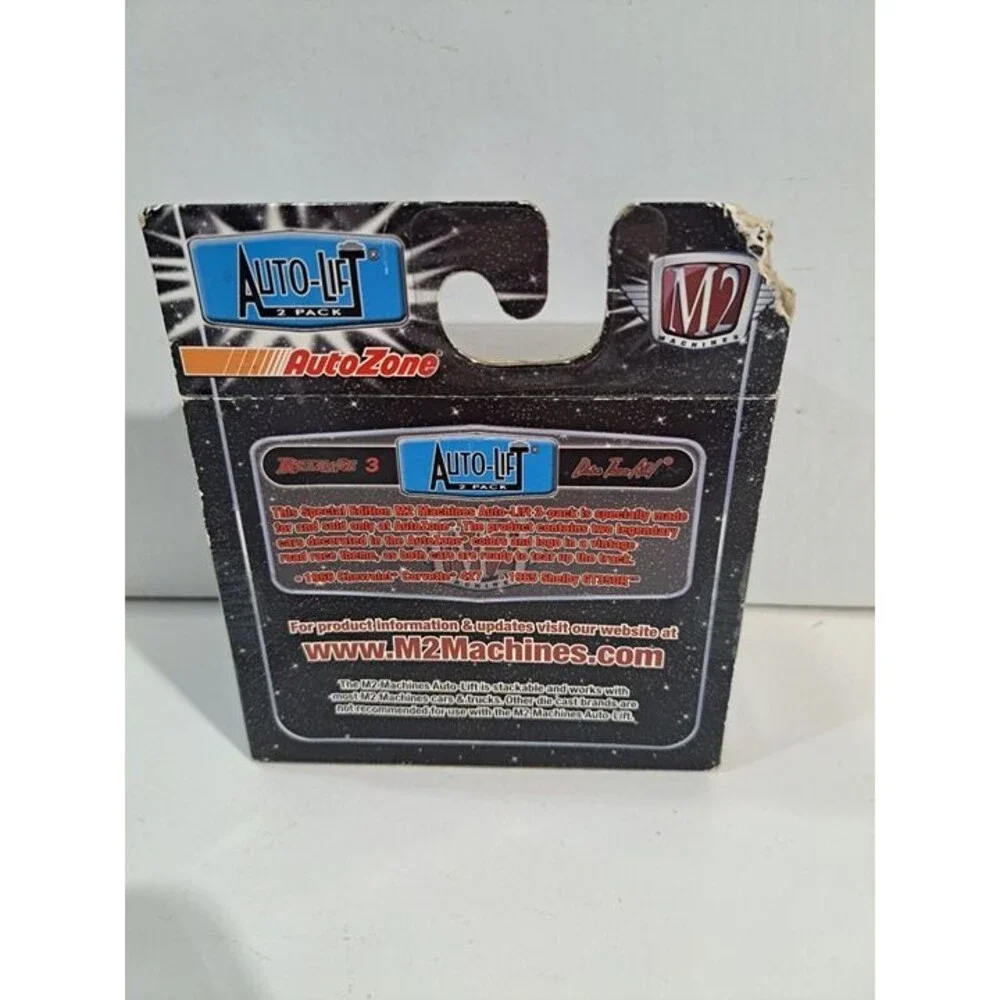 NIP M2 Machines Auto-Lift 1:64 Die Cast Ford Shelby Mustang & Chevrolet Corvette